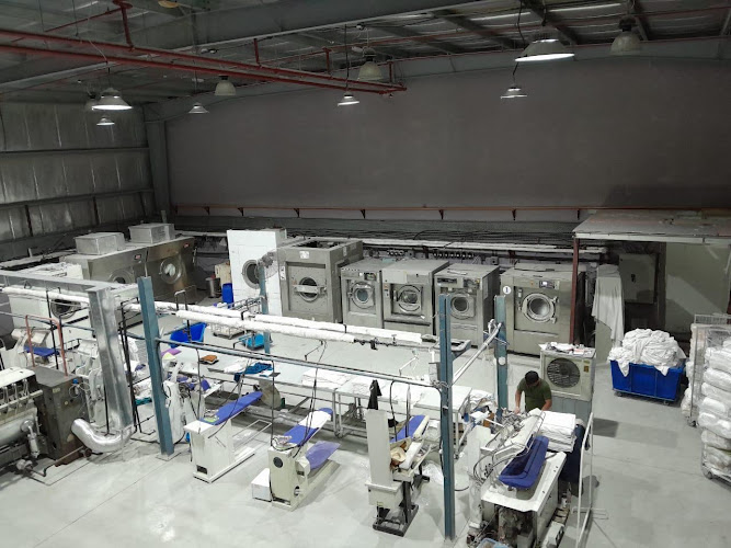 A to Z EXPRESS LAUNDRY - UNION in Al Murar