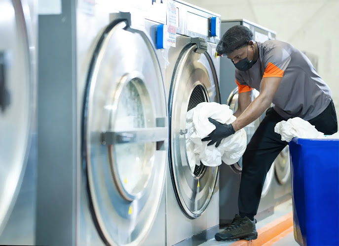 Al Bader laundry in Al Rawda 1