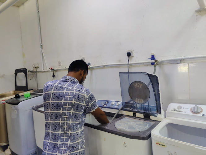 Al Rafiq Laundry in Al Nahdah