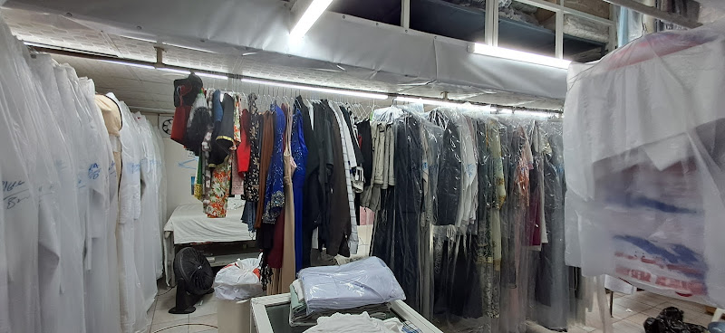 Alfajr Laundry in Al Riqa Suburb