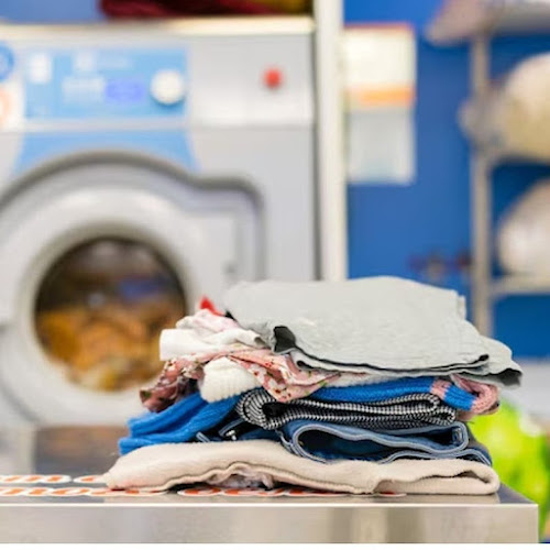Almash Alzarqa Laundry Services L.L.C in Al Murar