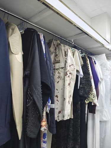 Dar Al kanz Laundry in Muwaileh Commercial