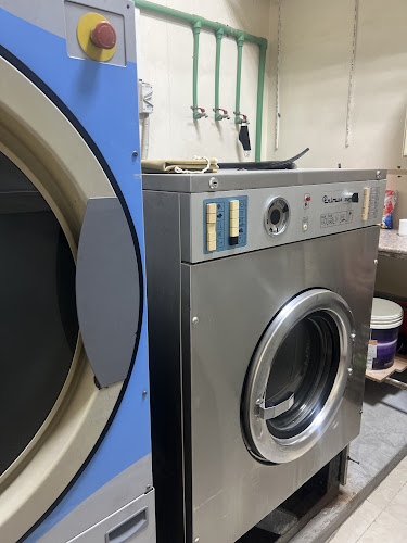 Smart way automatic laundry in Al Safrah
