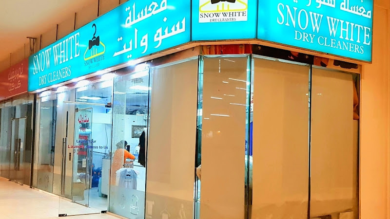 Snow White Dry Cleaners in Business Bay