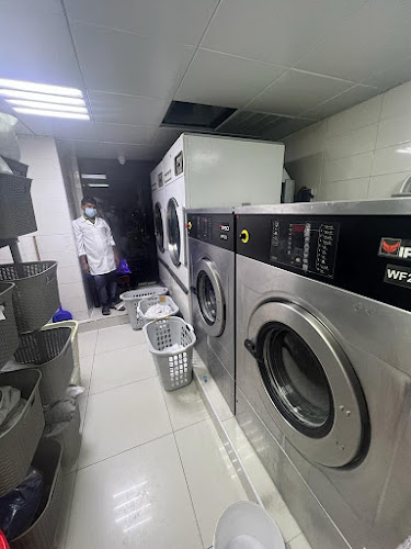 مغسلة لندن الأتوماتيكية London Automatic Laundry in Al Kuwaitat